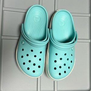 Crocs Unisex Light Blue Women’s 10 Men’s 8